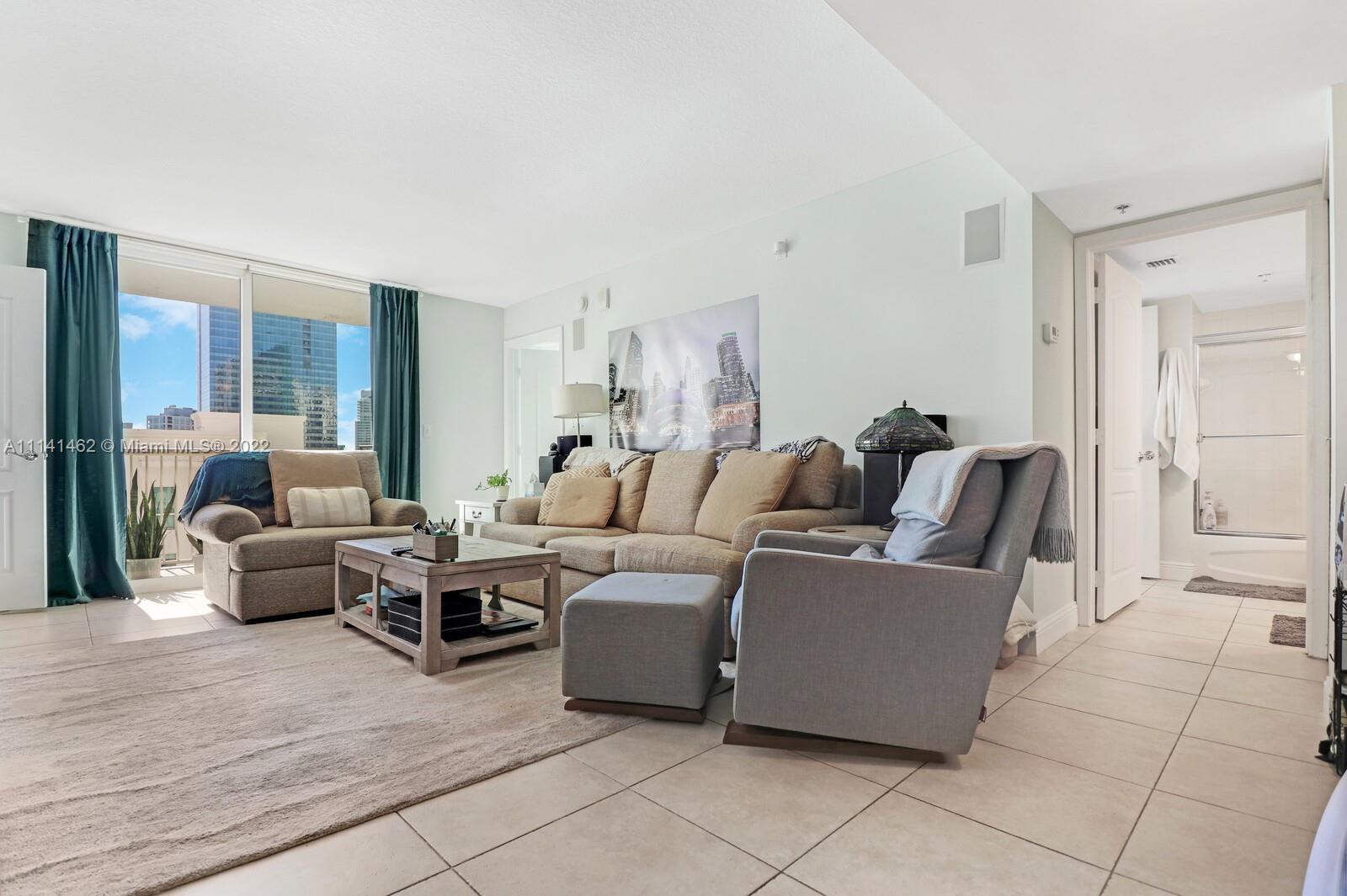 image The Club at Brickell Bay2