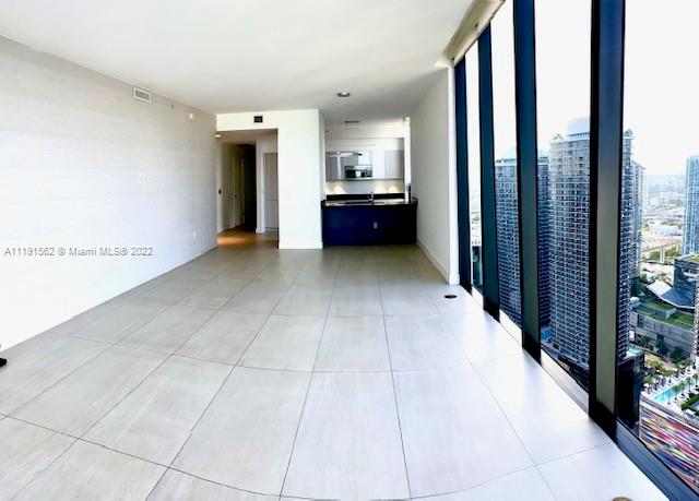 1010 Brickell Ave #4801 Miami, FL 33131