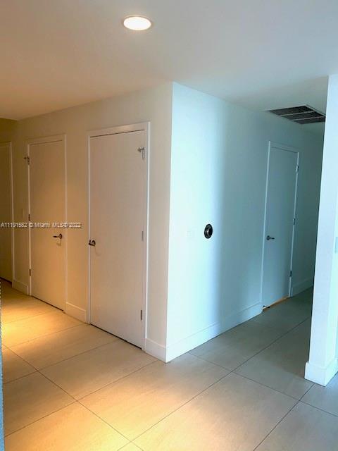 1010 Brickell Ave #4801 Miami, FL 33131