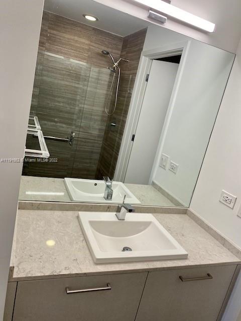 1010 Brickell Ave #4801 Miami, FL 33131