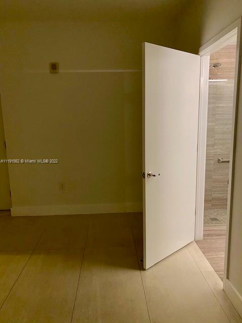 1010 Brickell Ave #4801 Miami, FL 33131