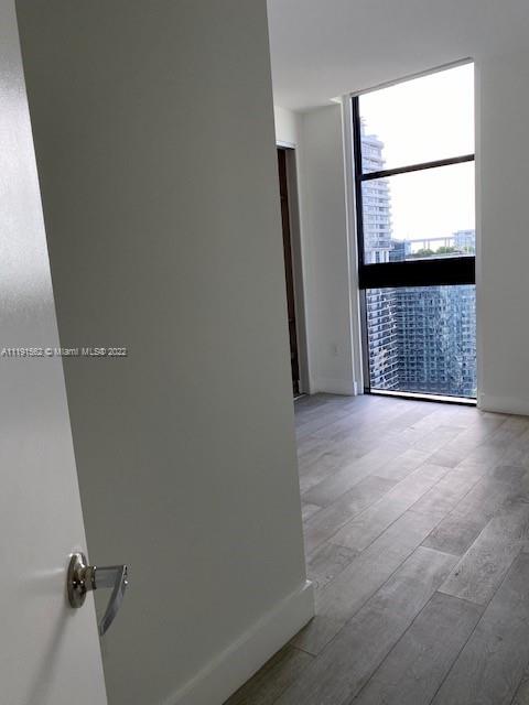 1010 Brickell Ave #4801 Miami, FL 33131