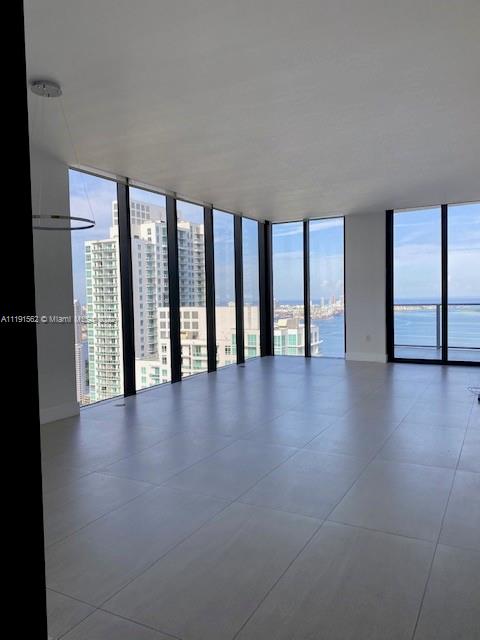 1010 Brickell Ave #4801 Miami, FL 33131
