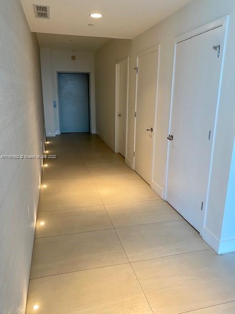 1010 Brickell Ave #4801 Miami, FL 33131