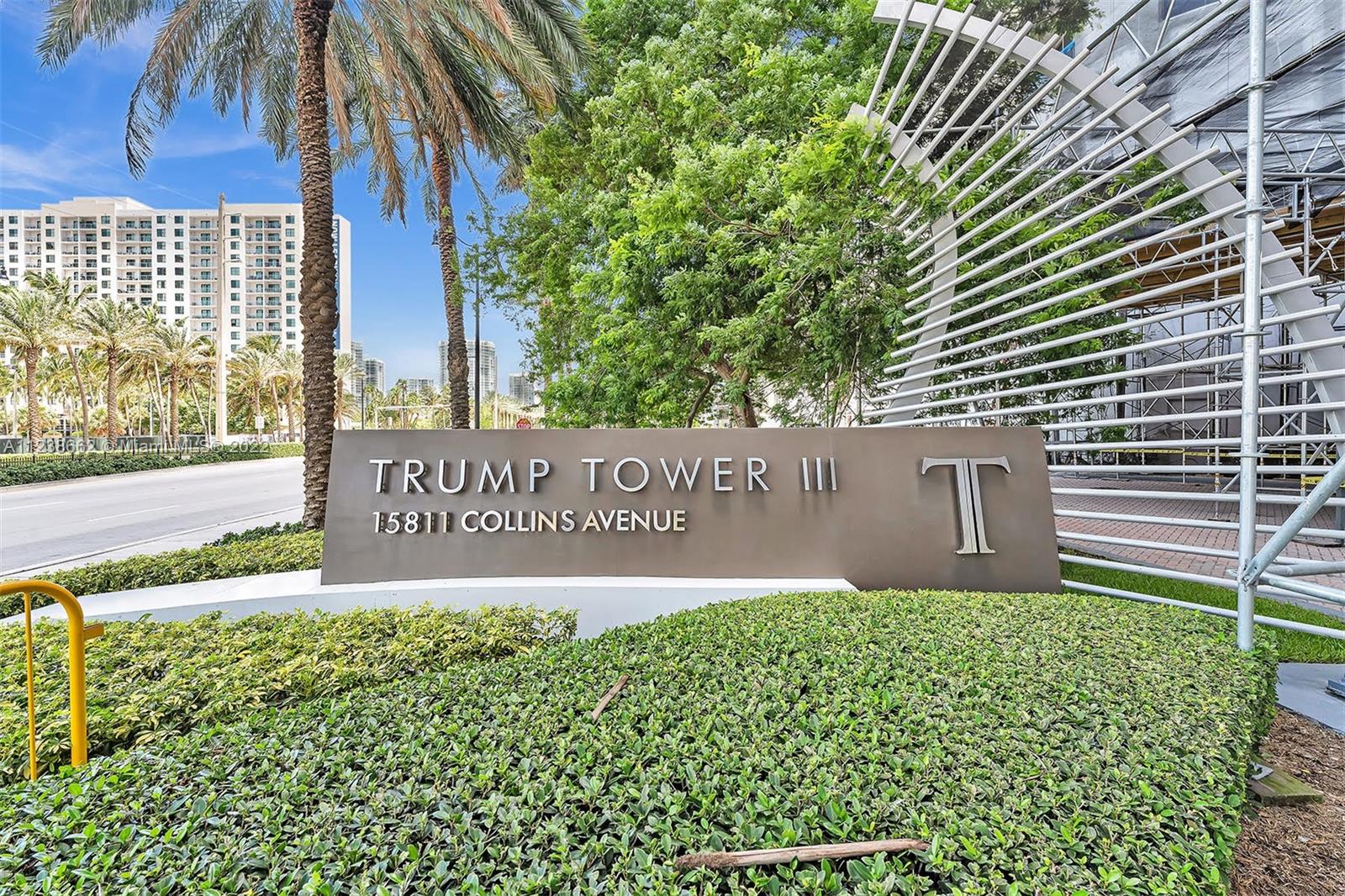 15811 Collins Ave #3506