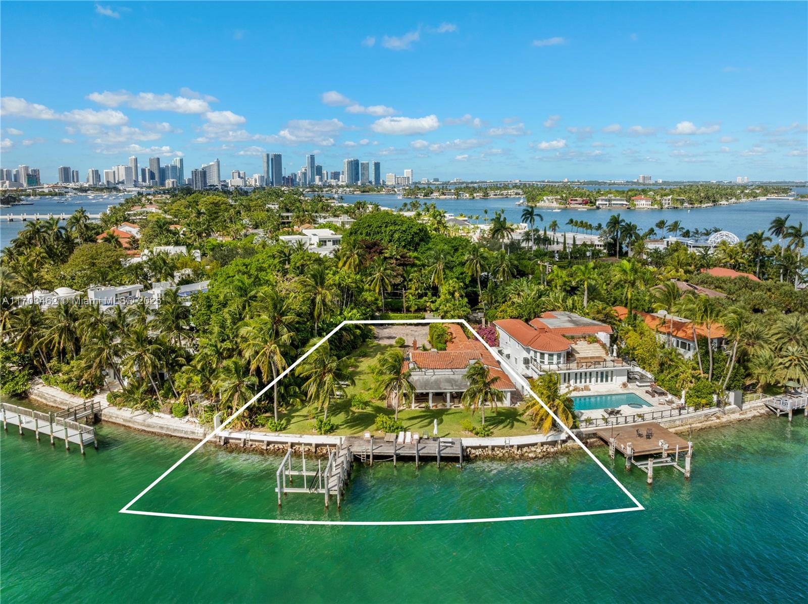 6 S Hibiscus Dr Miami Beach, FL 33139 6 S Hibiscus Dr Miami Beach, FL 33139