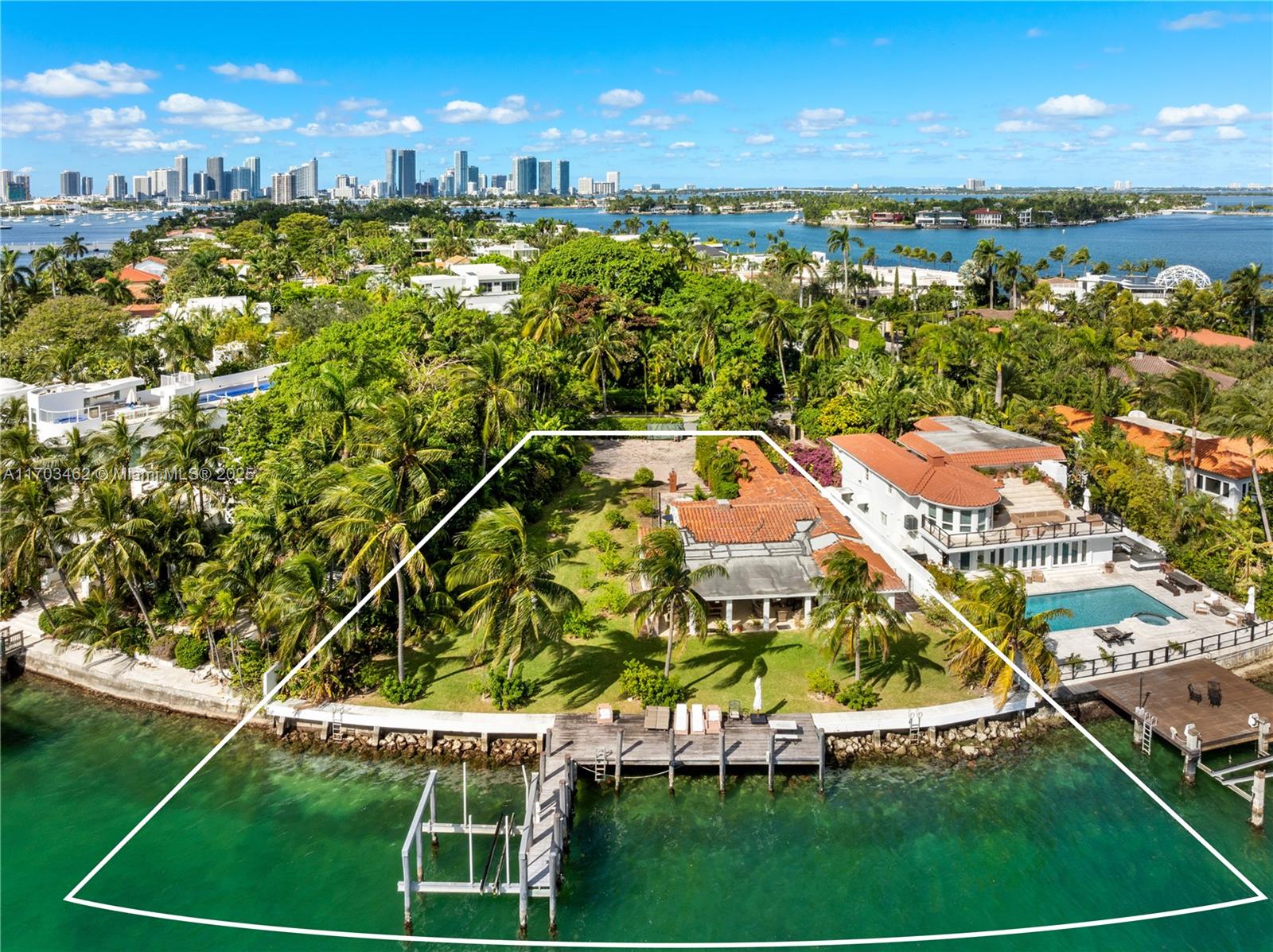 6 S Hibiscus Dr Miami Beach, FL 33139 6 S Hibiscus Dr Miami Beach, FL 33139