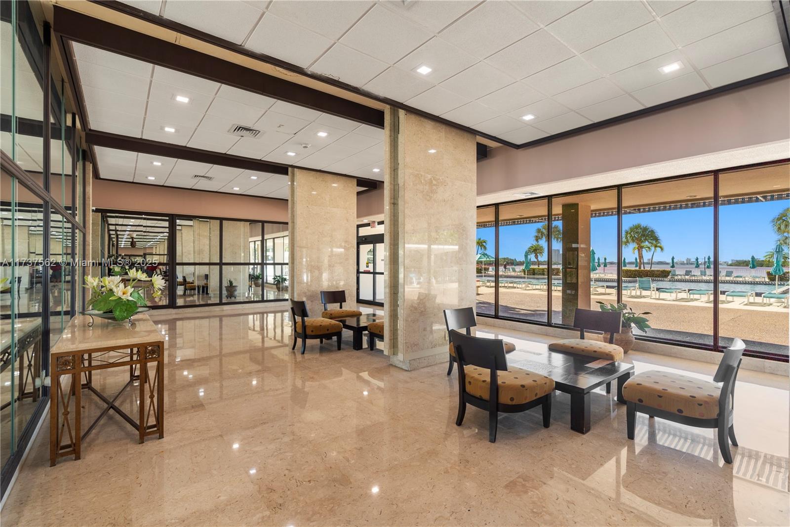 300 Bayview Dr #1112,Sunny Isles Beach, FL 33160