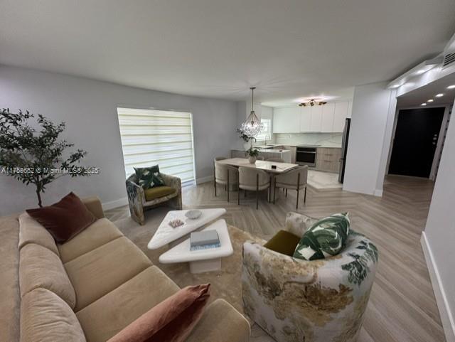 3605 Indian Crk Dr #201,Miami Beach, FL 33140