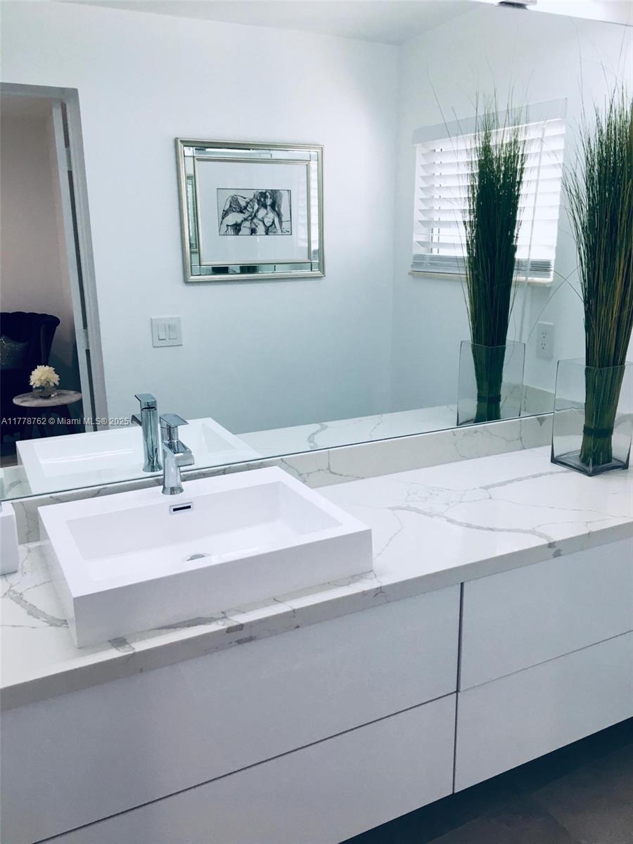 701 SW 9th Ave Fort Lauderdale, FL 33315