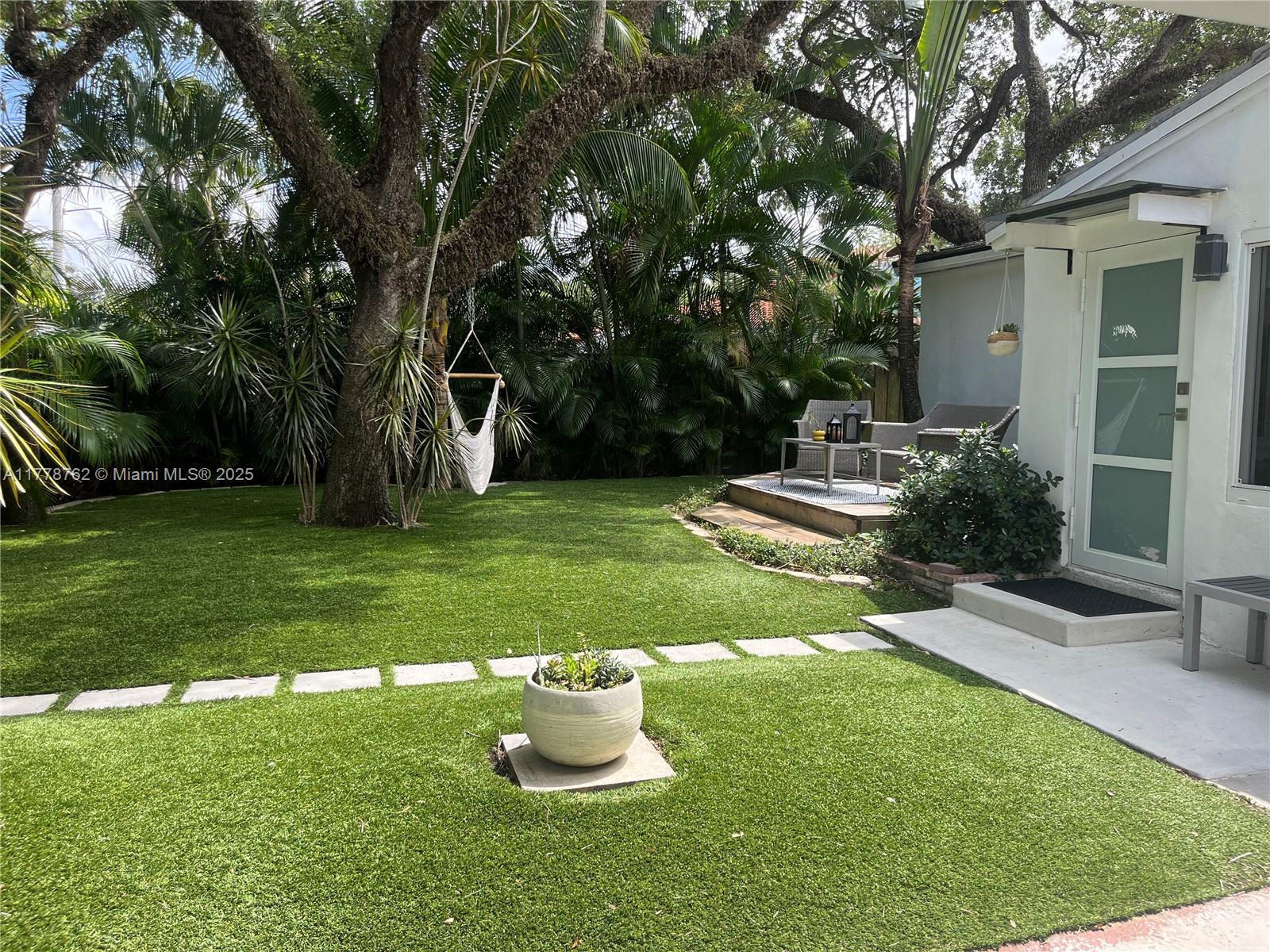 701 SW 9th Ave Fort Lauderdale, FL 33315