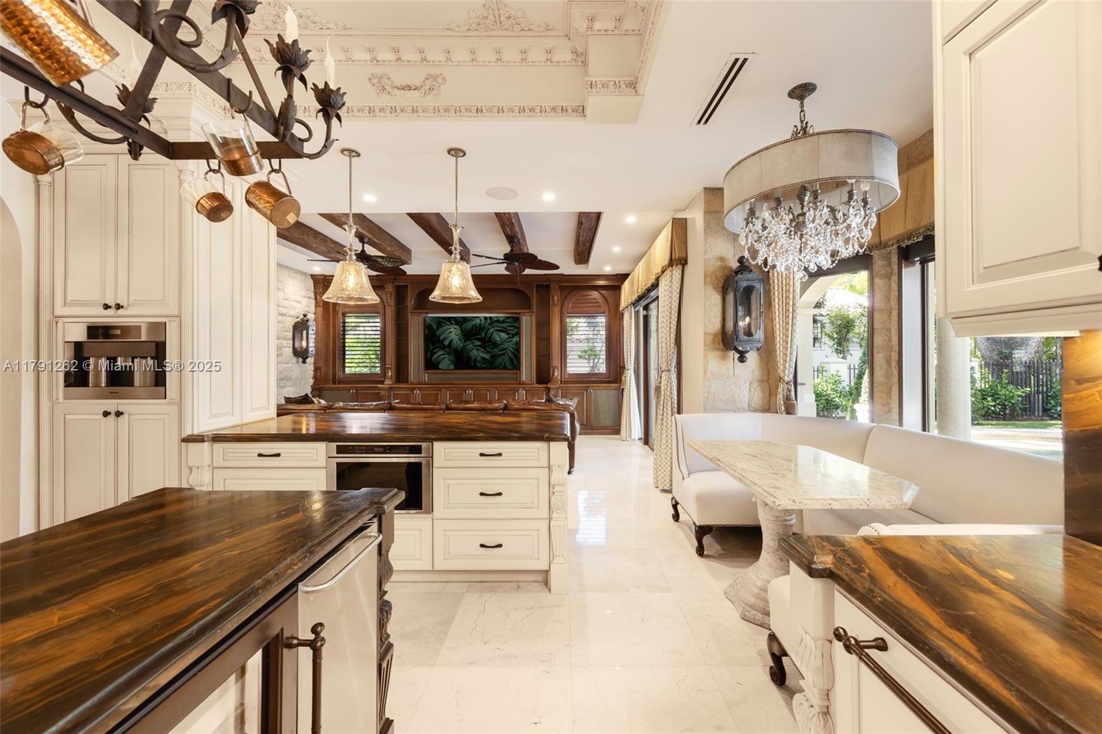 6016 Leonardo St Coral Gables, FL 33146 6016 Leonardo St Coral Gables, FL 33146