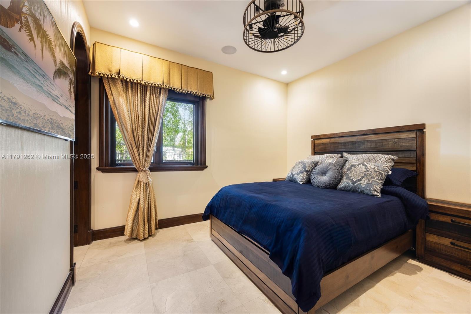 6016 Leonardo St Coral Gables, FL 33146 6016 Leonardo St Coral Gables, FL 33146