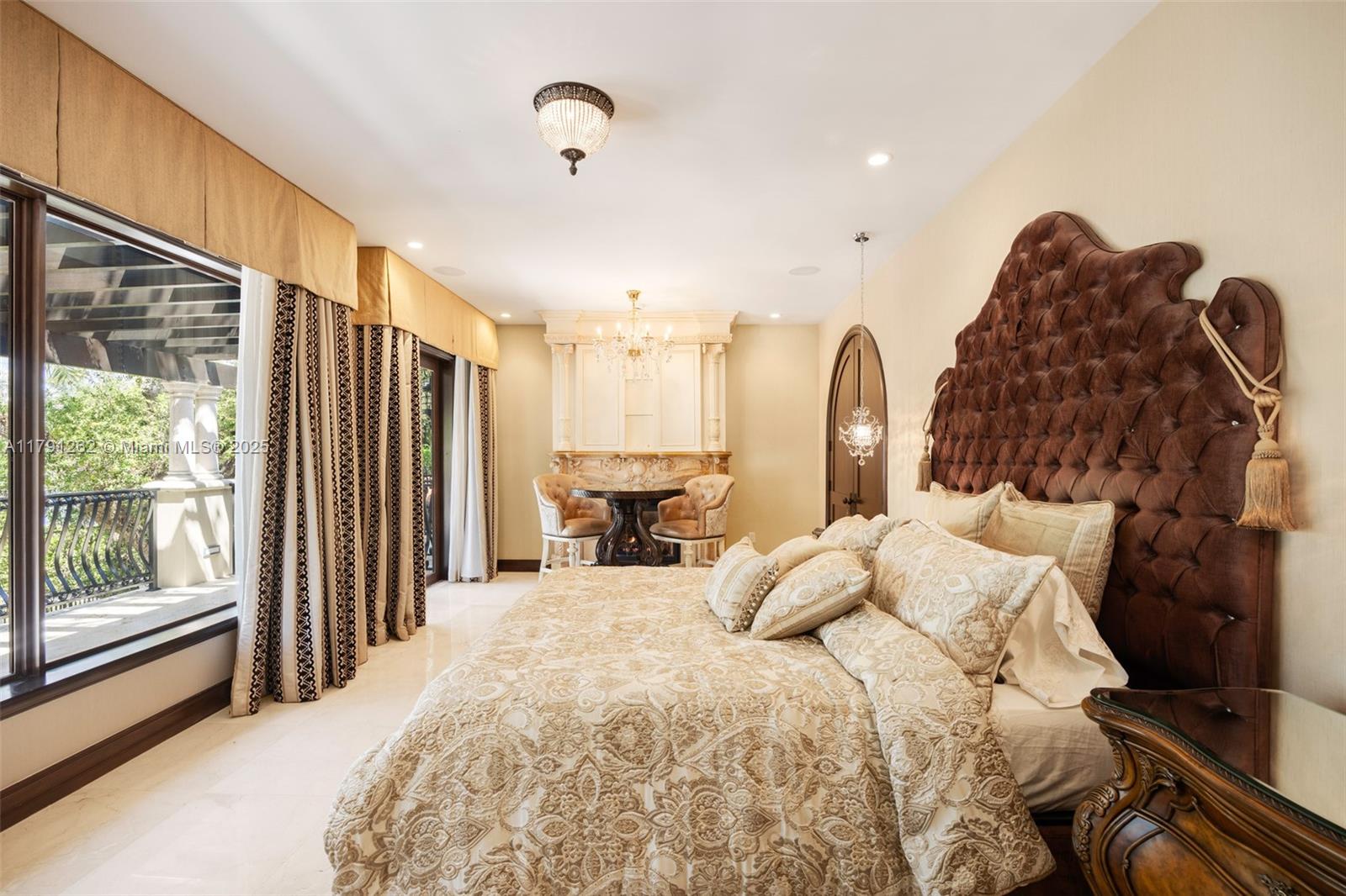 6016 Leonardo St Coral Gables, FL 33146 6016 Leonardo St Coral Gables, FL 33146