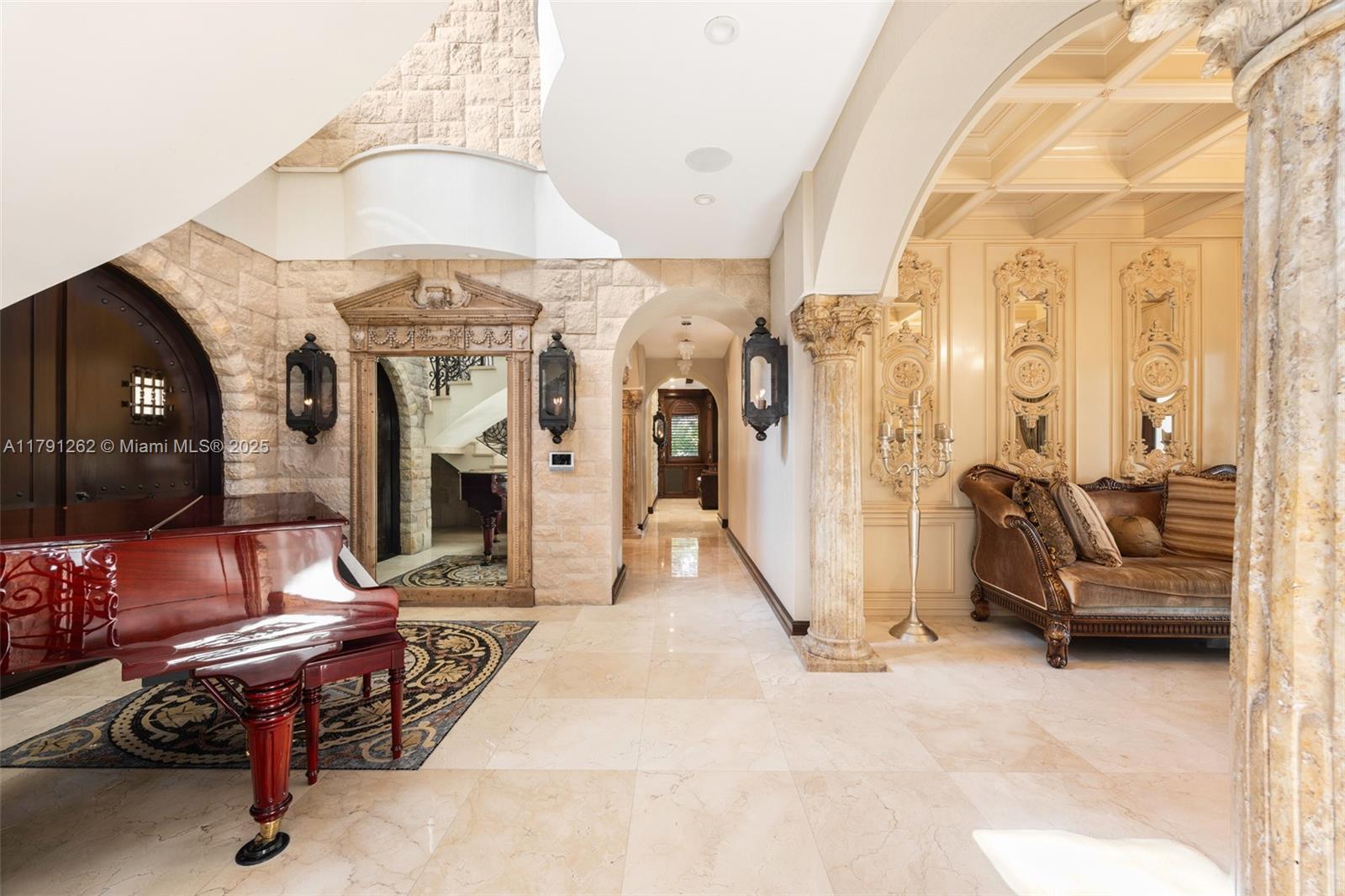 6016 Leonardo St Coral Gables, FL 33146 6016 Leonardo St Coral Gables, FL 33146