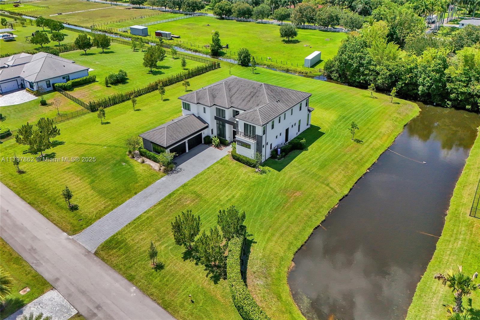 17811 SW 58th St Southwest Ranches, FL 33331