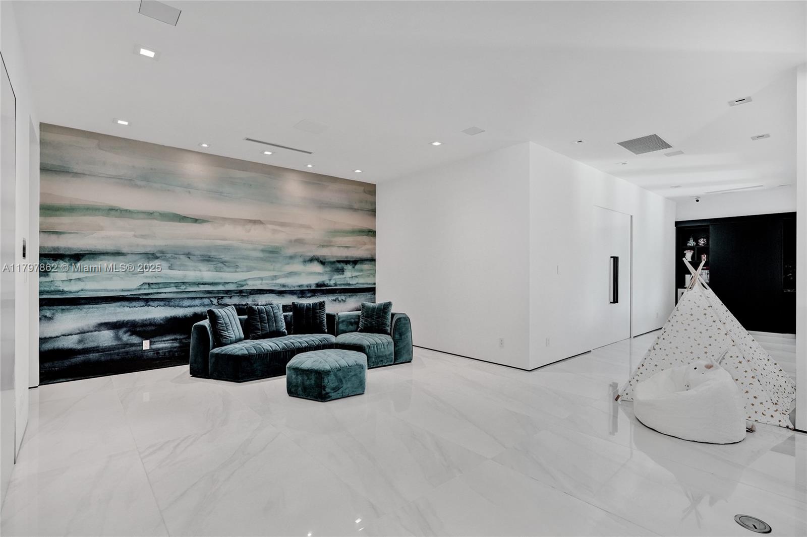 17811 SW 58th St Southwest Ranches, FL 33331