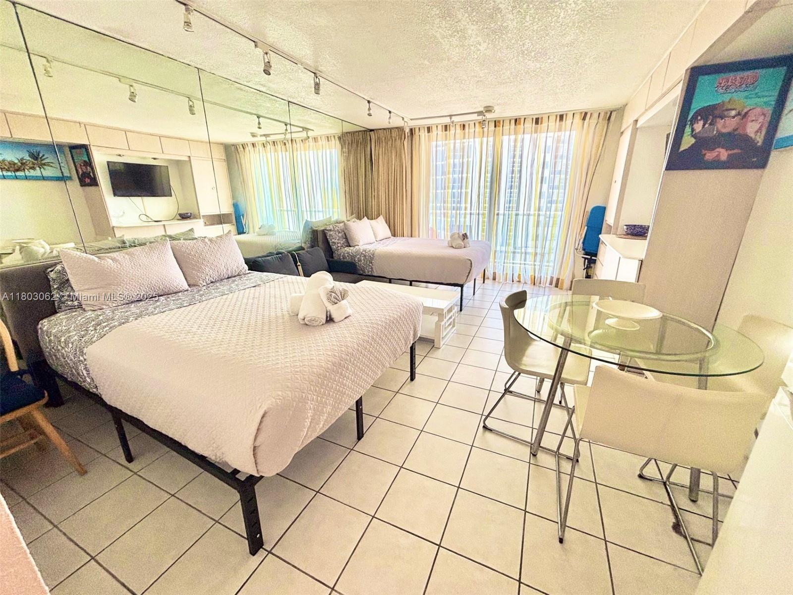 19201 Collins Ave #606,Sunny Isles Beach, FL 33160