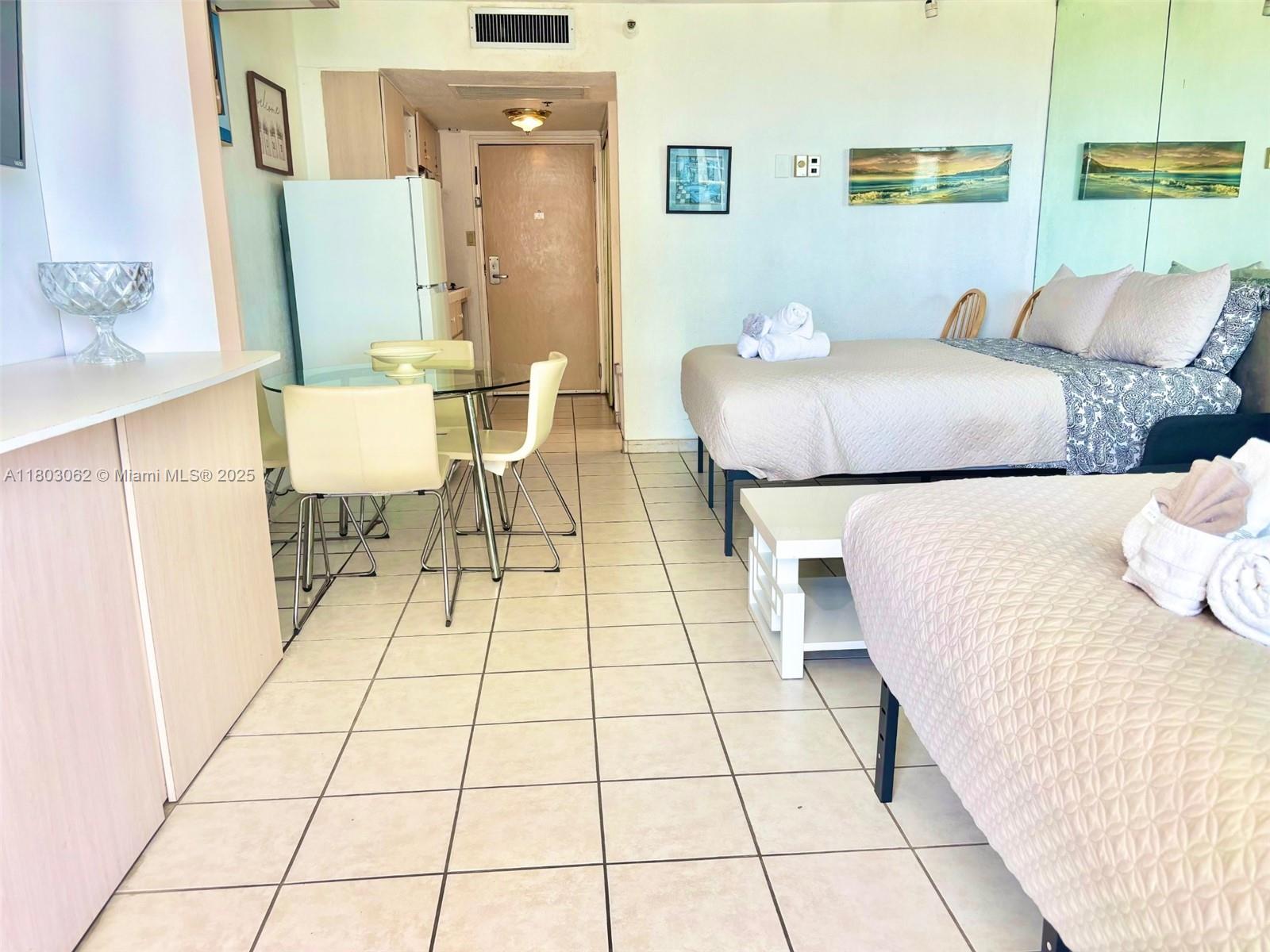 19201 Collins Ave #606,Sunny Isles Beach, FL 33160