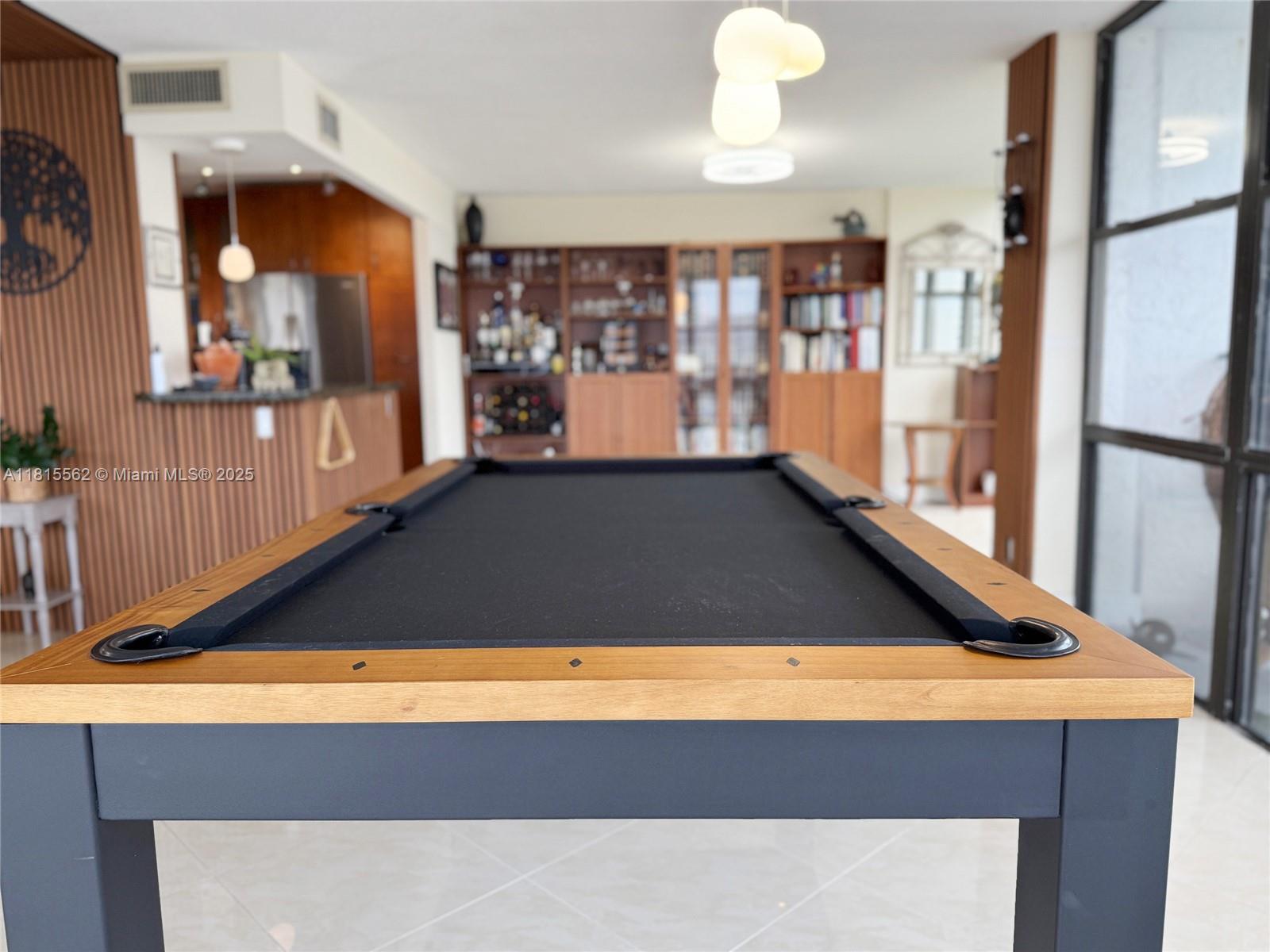 800 Parkview Dr #820,Hallandale Beach, FL 33009