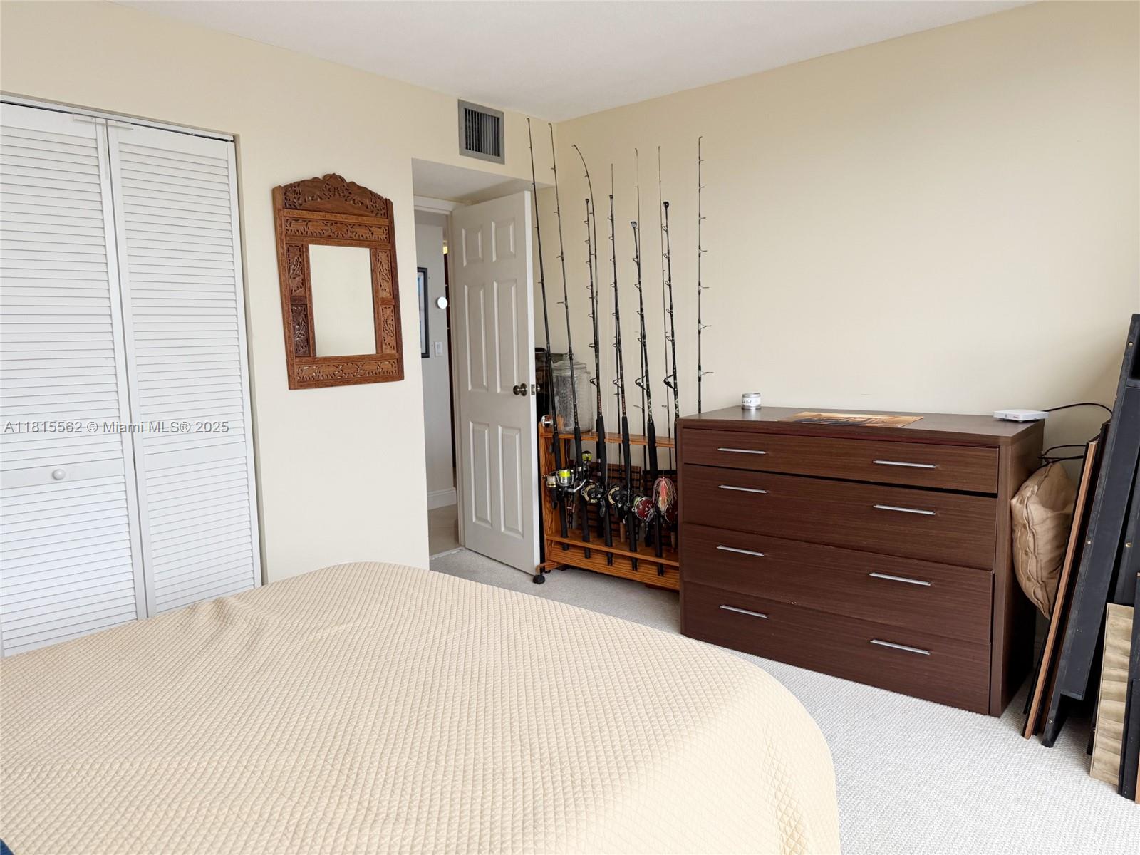 800 Parkview Dr #820,Hallandale Beach, FL 33009