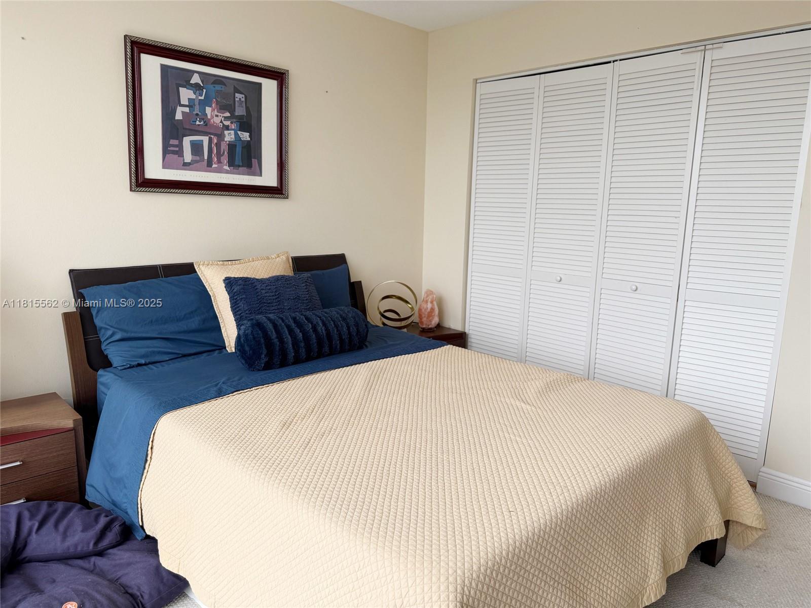 800 Parkview Dr #820,Hallandale Beach, FL 33009