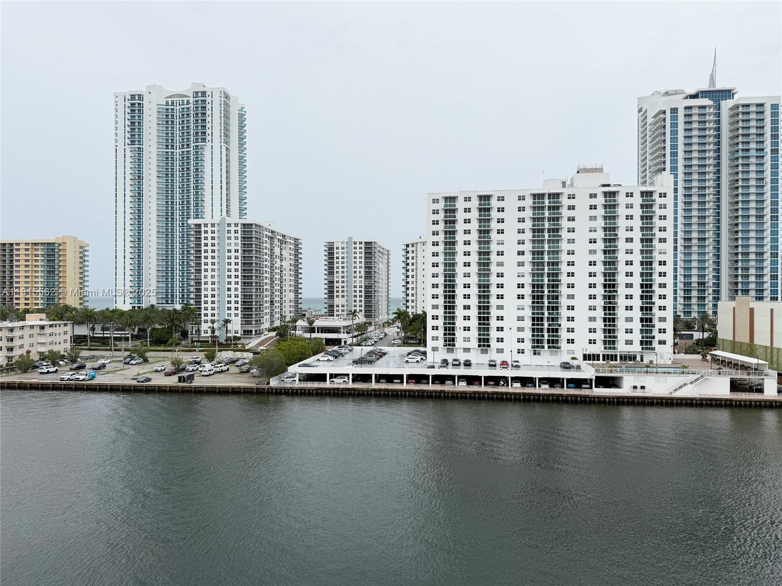 800 Parkview Dr #820,Hallandale Beach, FL 33009