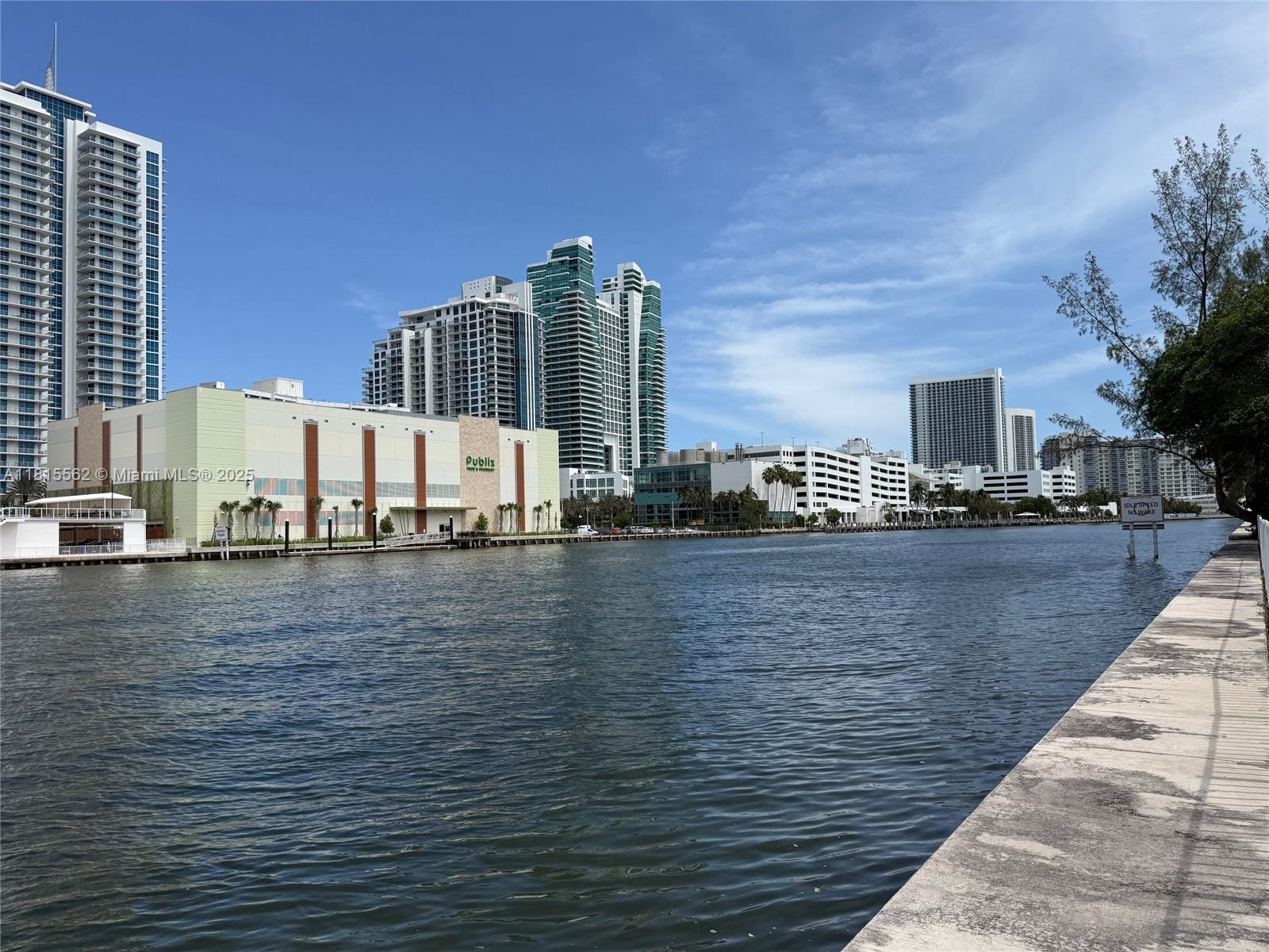 800 Parkview Dr #820,Hallandale Beach, FL 33009