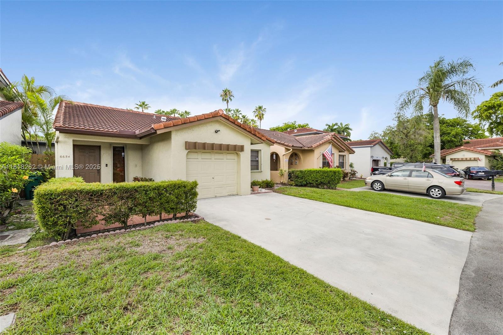 6654 NW 173rd Ln,Hialeah, FL 33015