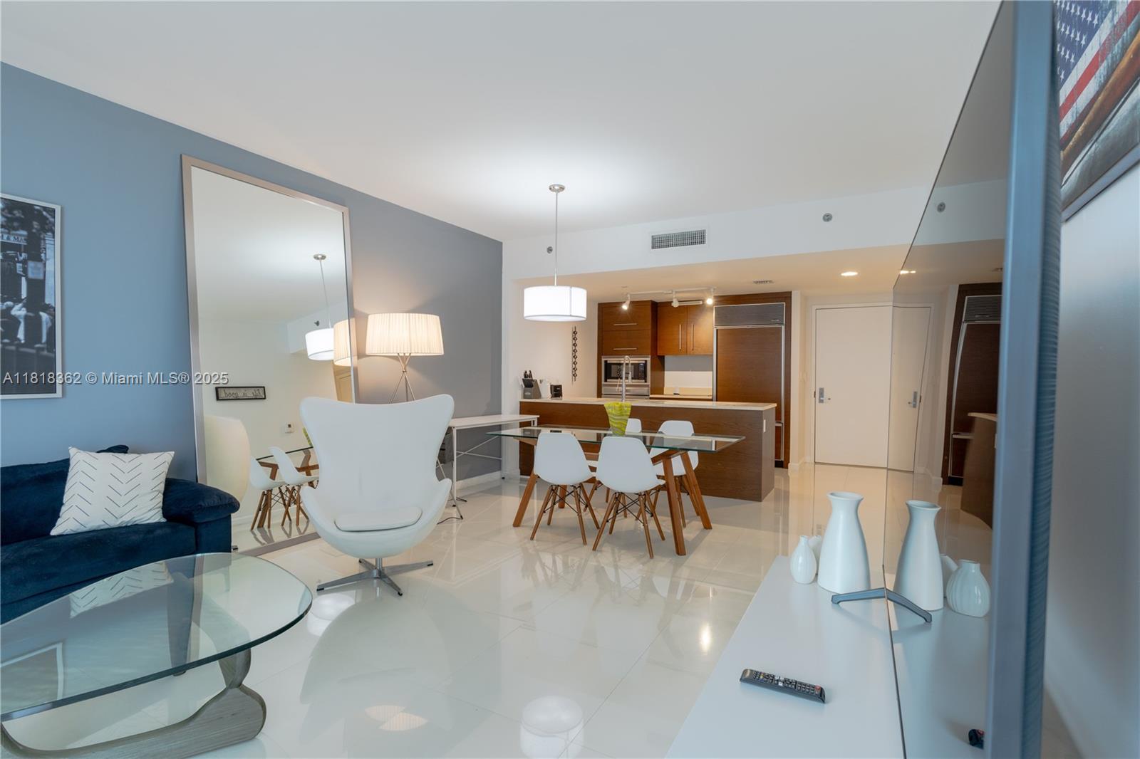 image Icon Brickell4