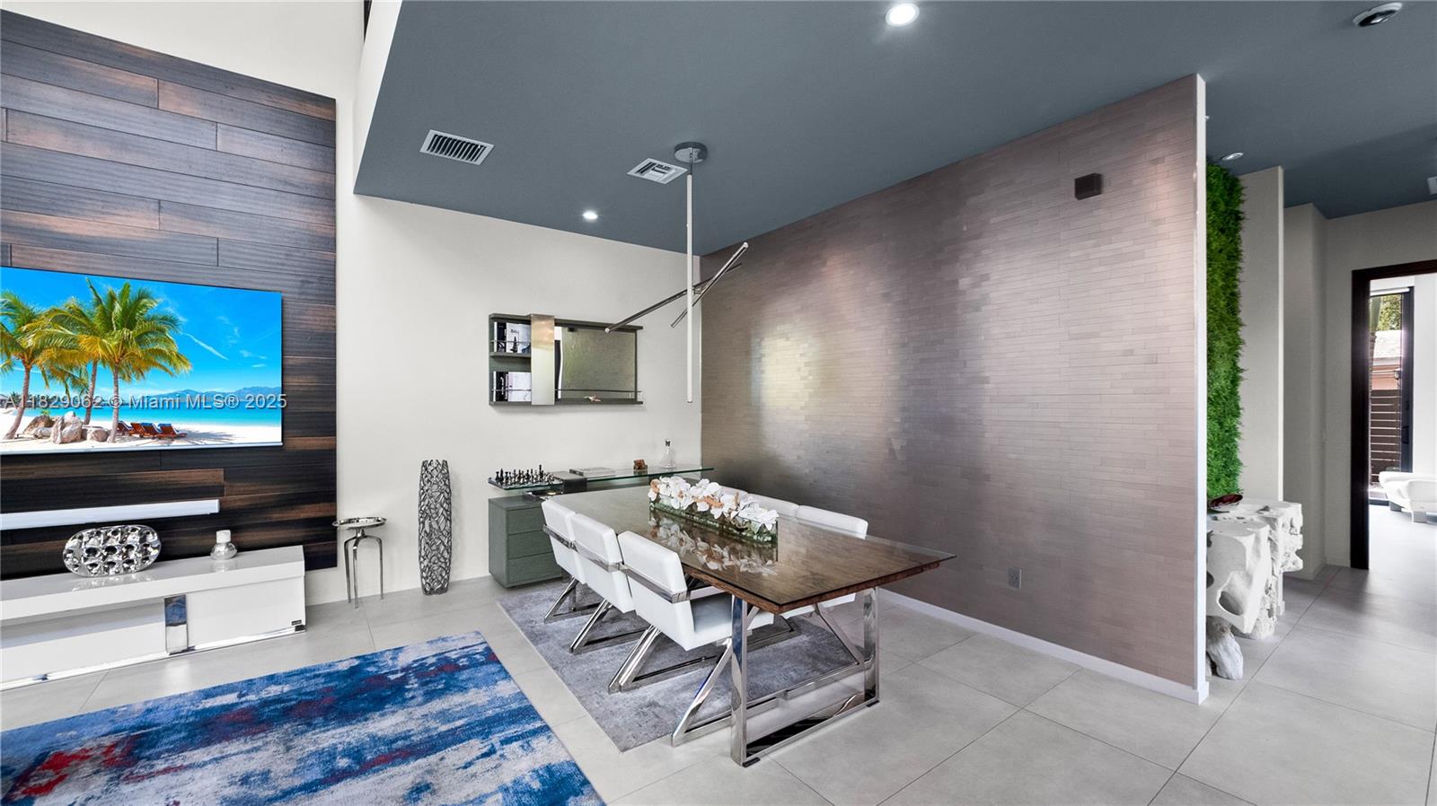 1600 NE 6th St Fort Lauderdale, FL 33304