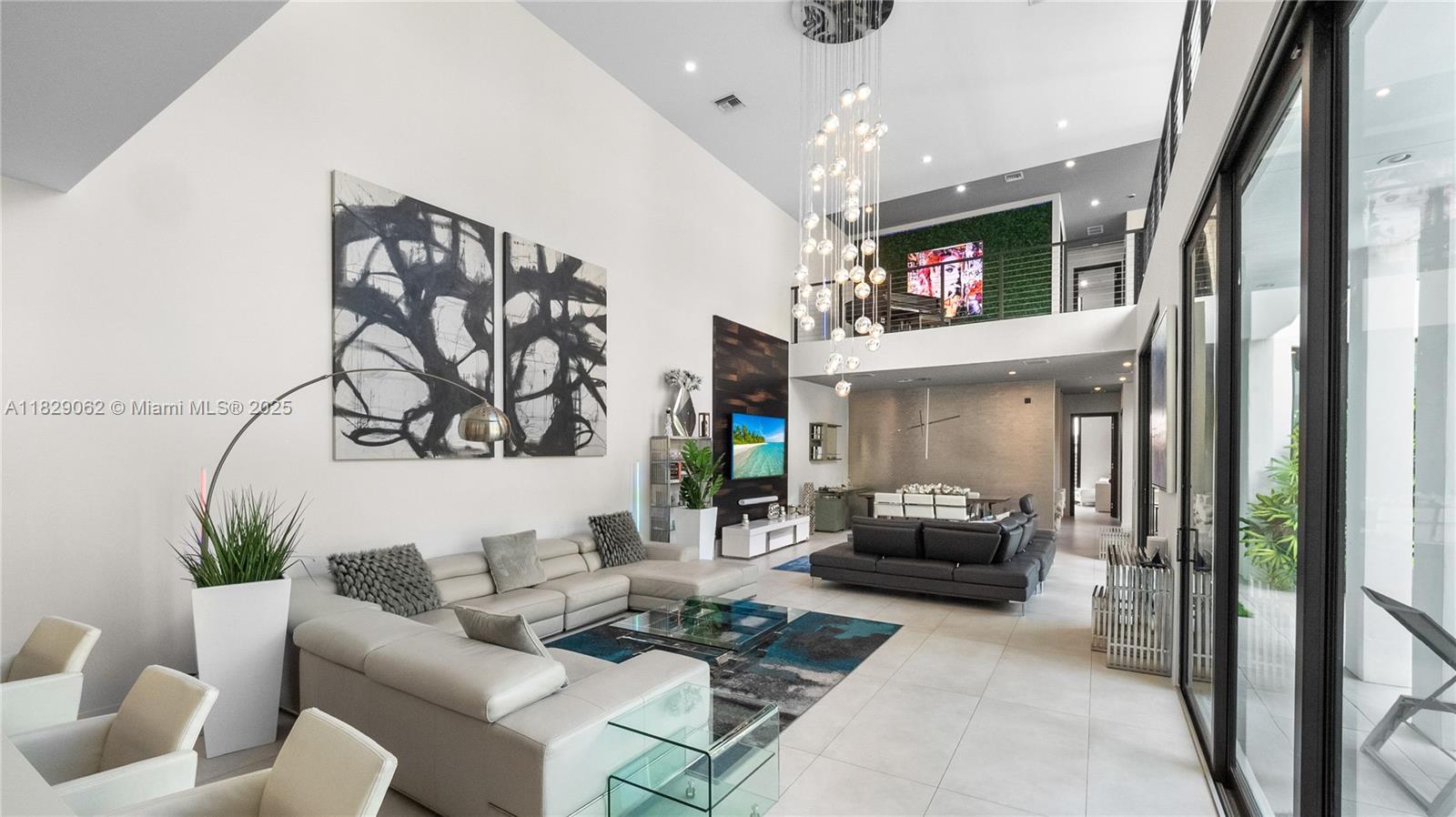 1600 NE 6th St Fort Lauderdale, FL 33304