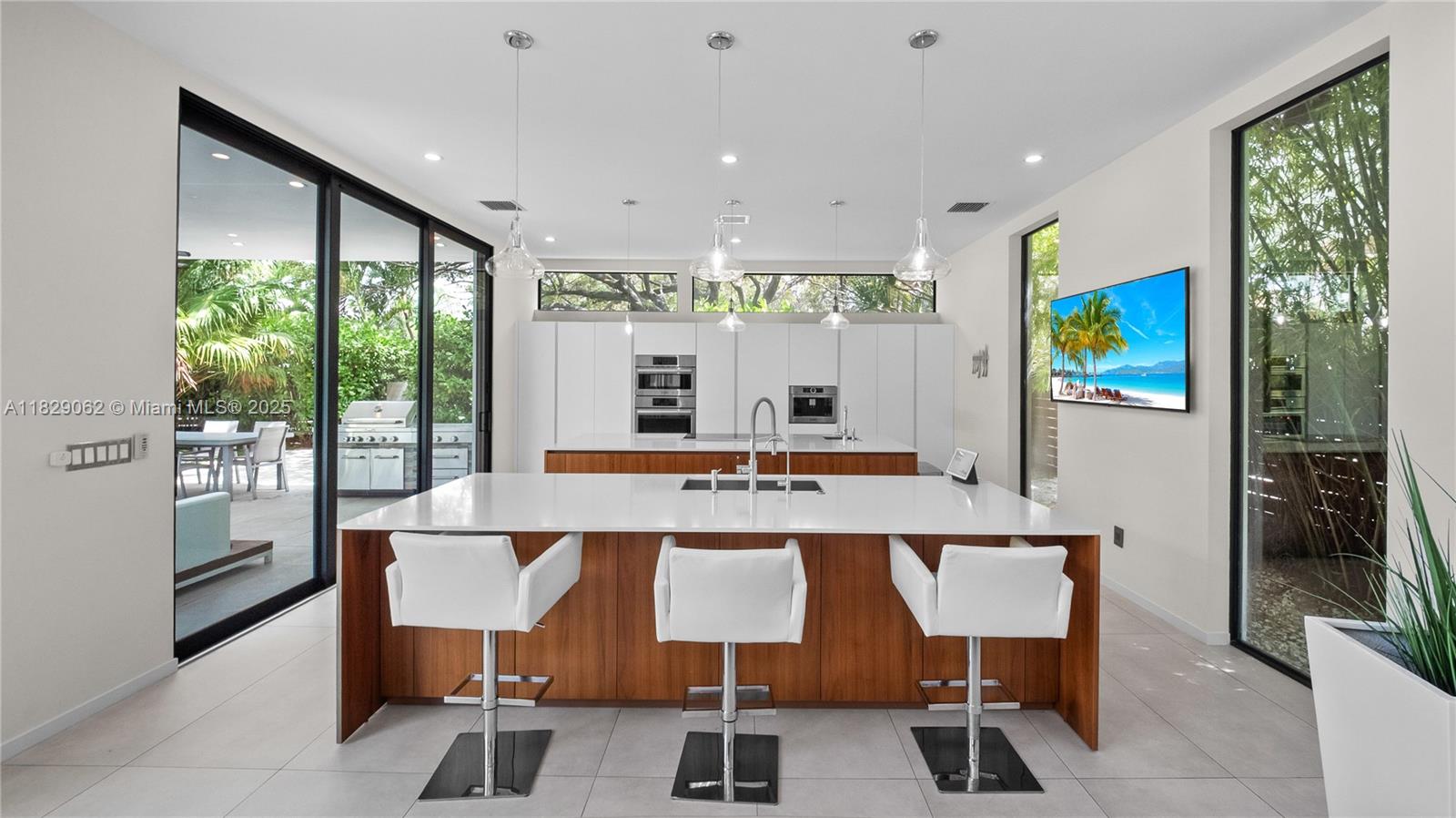 1600 NE 6th St Fort Lauderdale, FL 33304