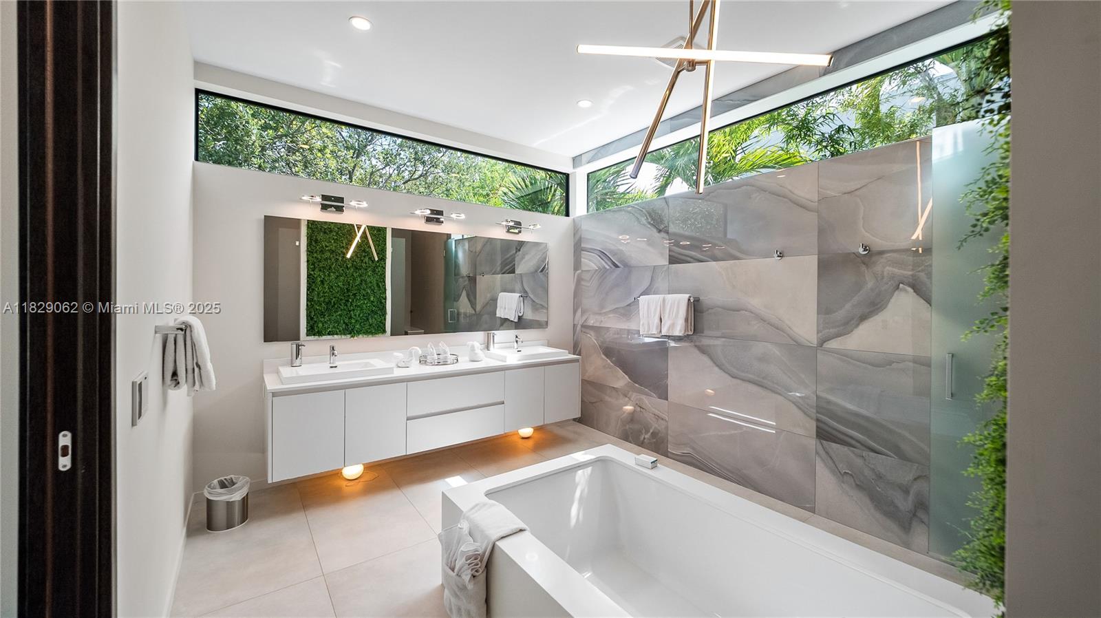 1600 NE 6th St Fort Lauderdale, FL 33304