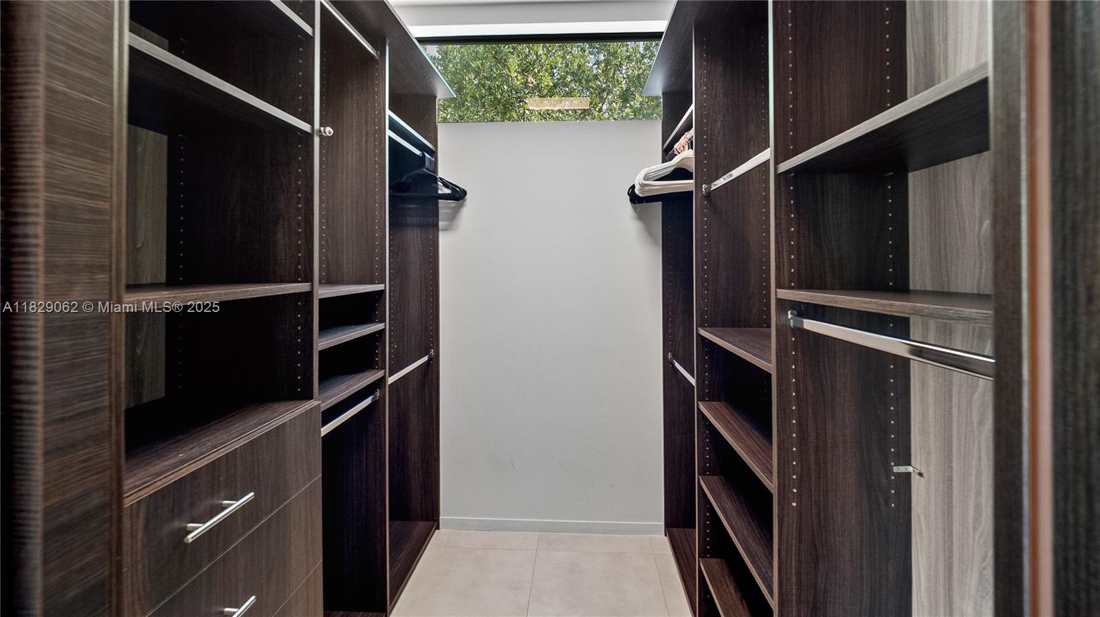 1600 NE 6th St Fort Lauderdale, FL 33304