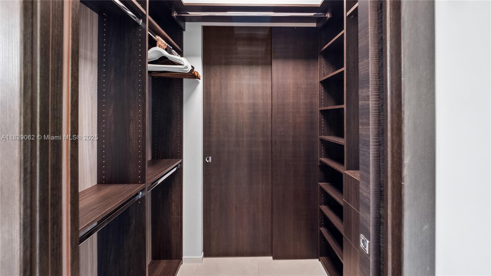 1600 NE 6th St Fort Lauderdale, FL 33304