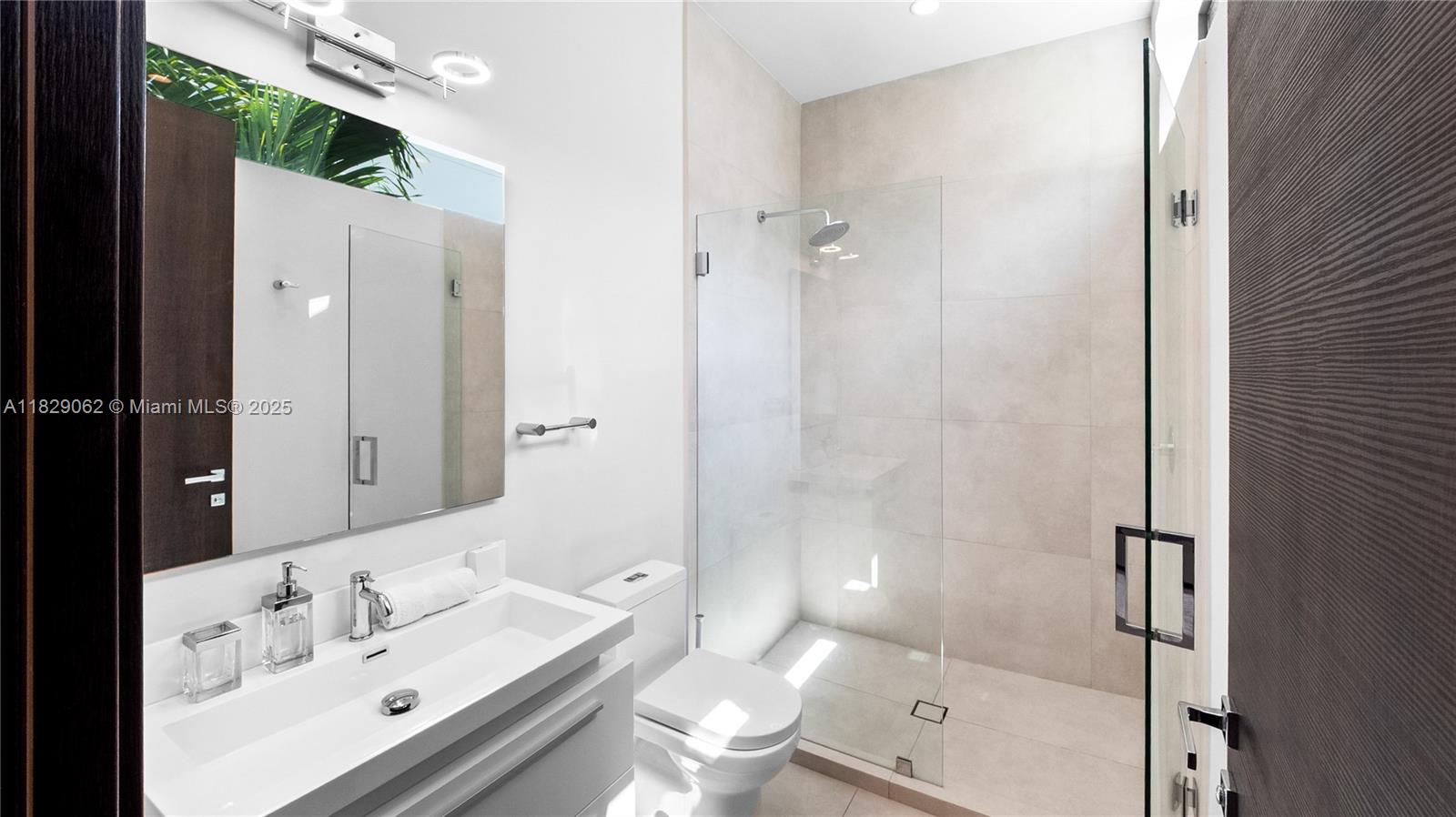 1600 NE 6th St Fort Lauderdale, FL 33304