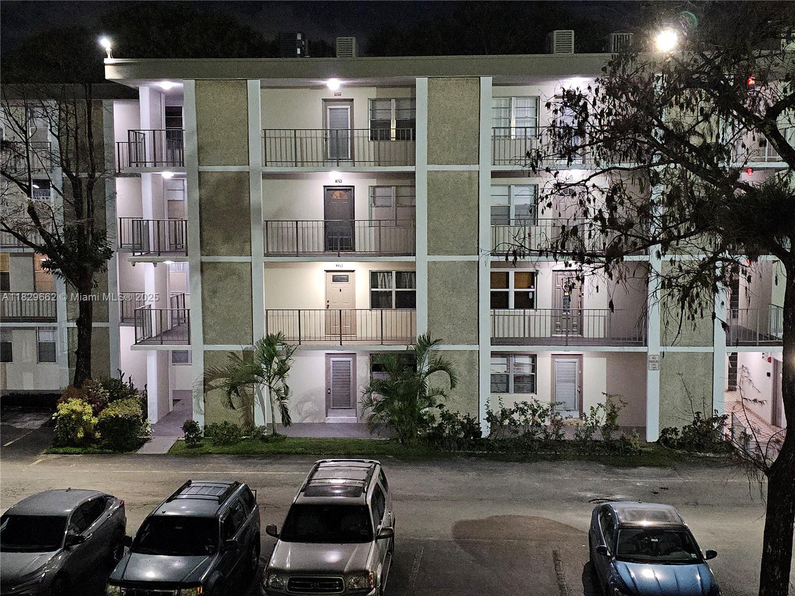 2998 NW 48th Ter #129