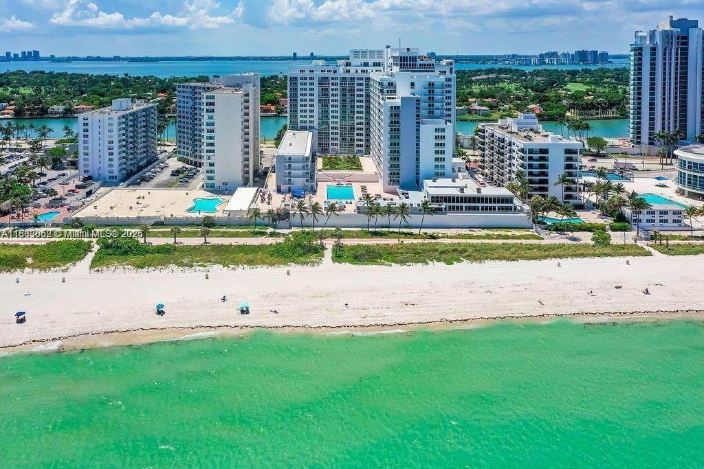 5401 Collins Ave #514