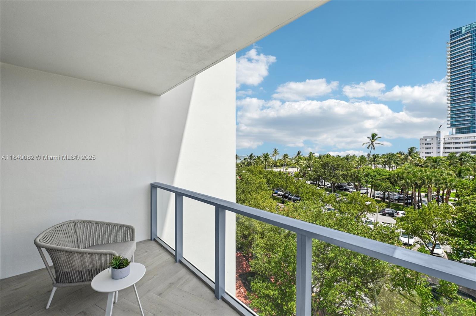 image W South Beach Residences17