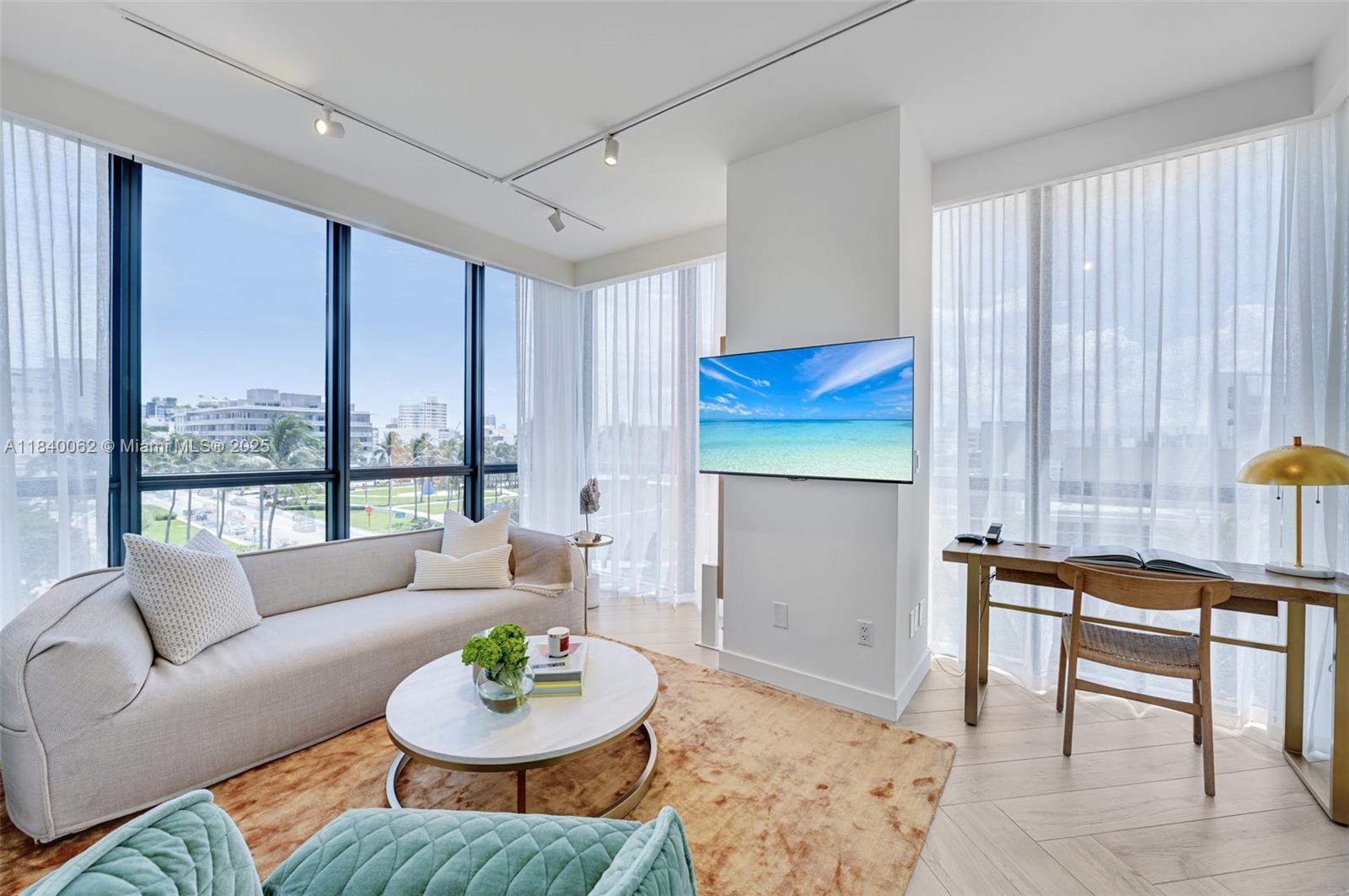 image W South Beach Residences1