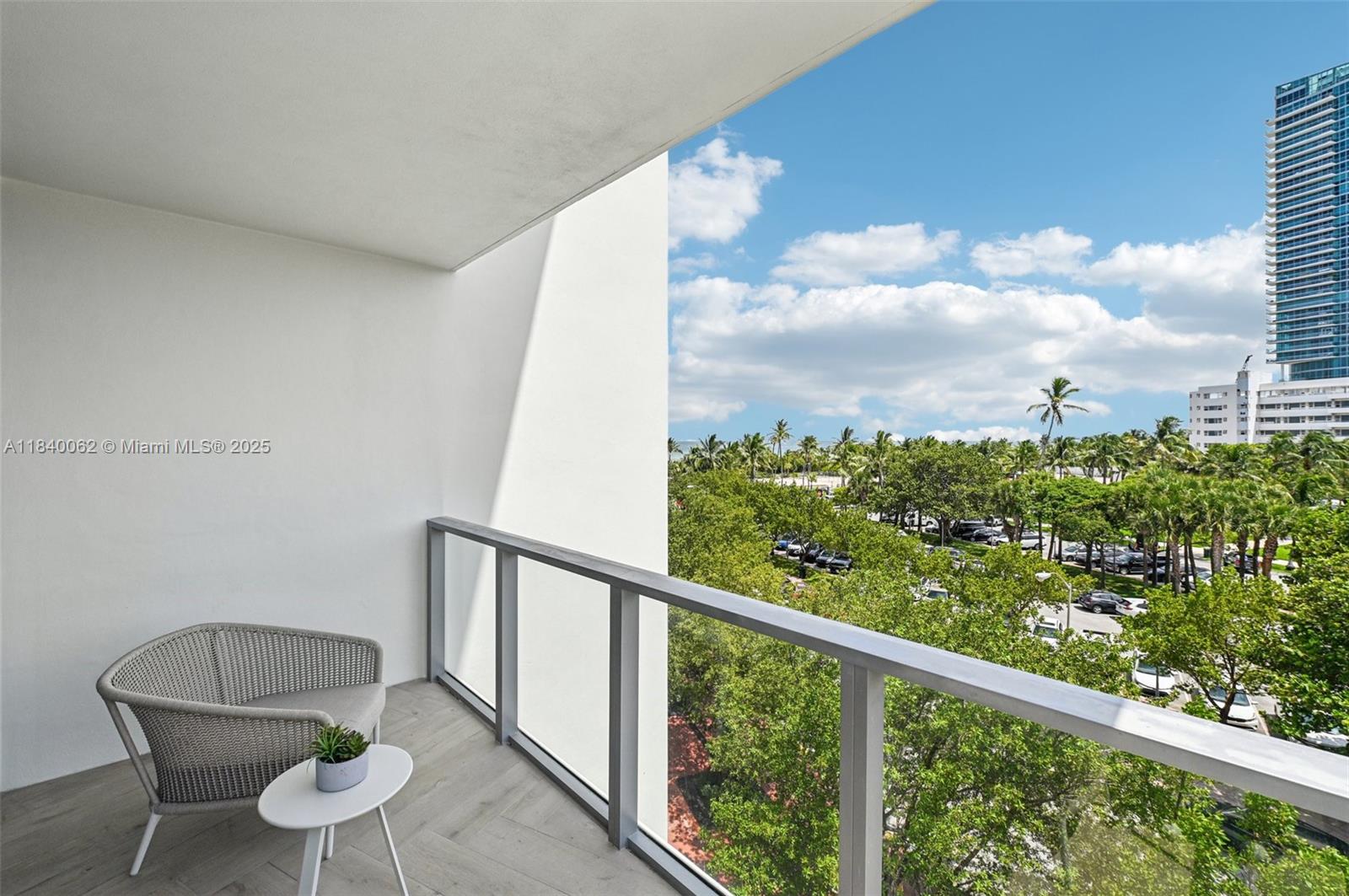 image W South Beach Residences19