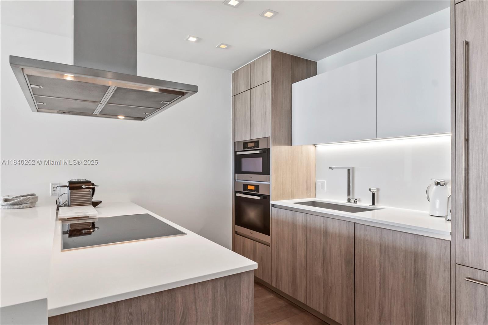 image Oceana Key Biscayne Condo12
