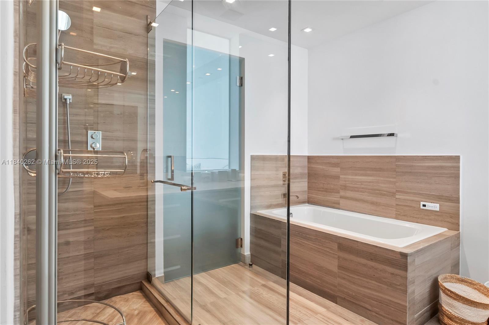 image Oceana Key Biscayne Condo26