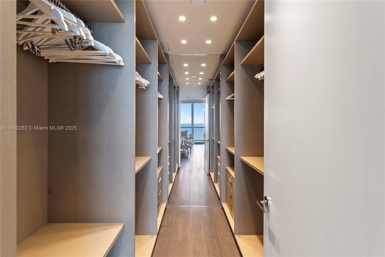 image Oceana Key Biscayne Condo29