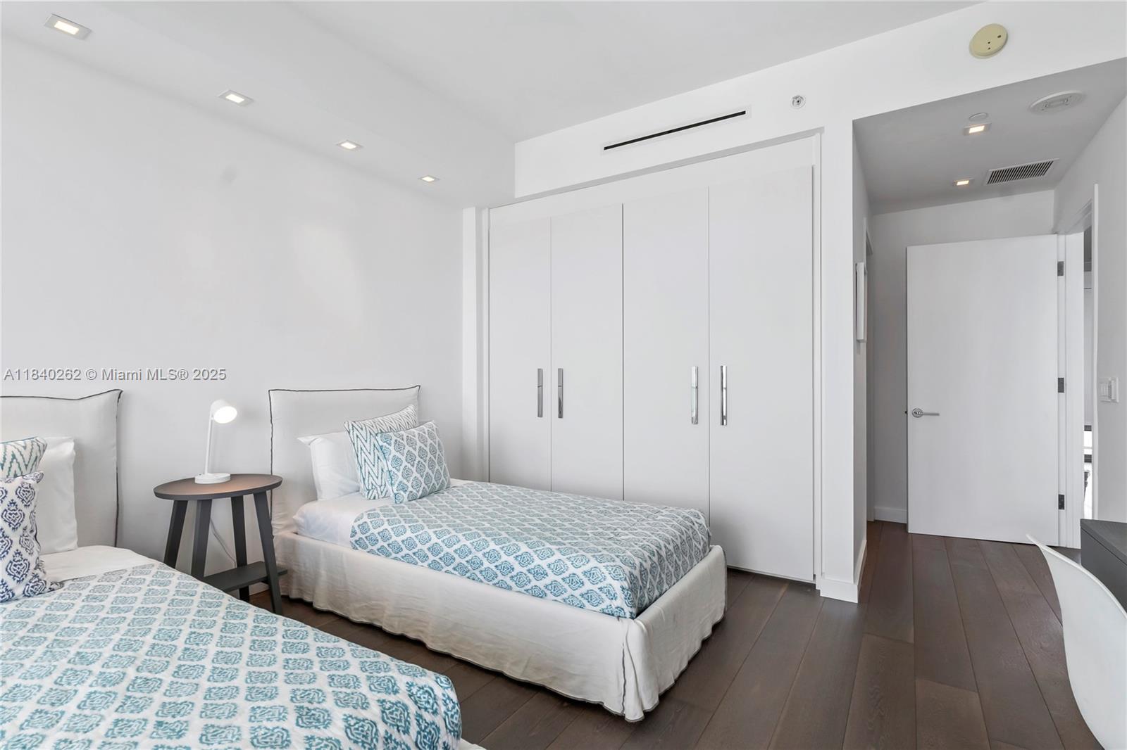 image Oceana Key Biscayne Condo33