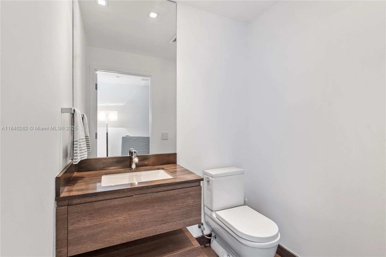 image Oceana Key Biscayne Condo35