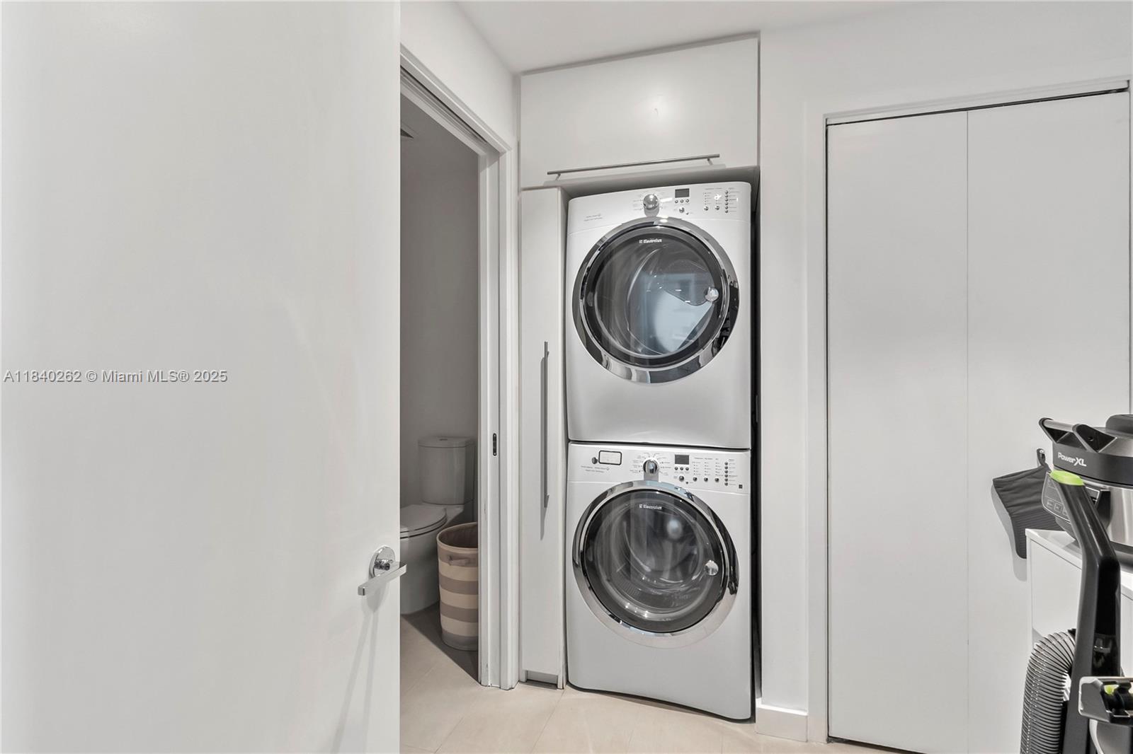 image Oceana Key Biscayne Condo38