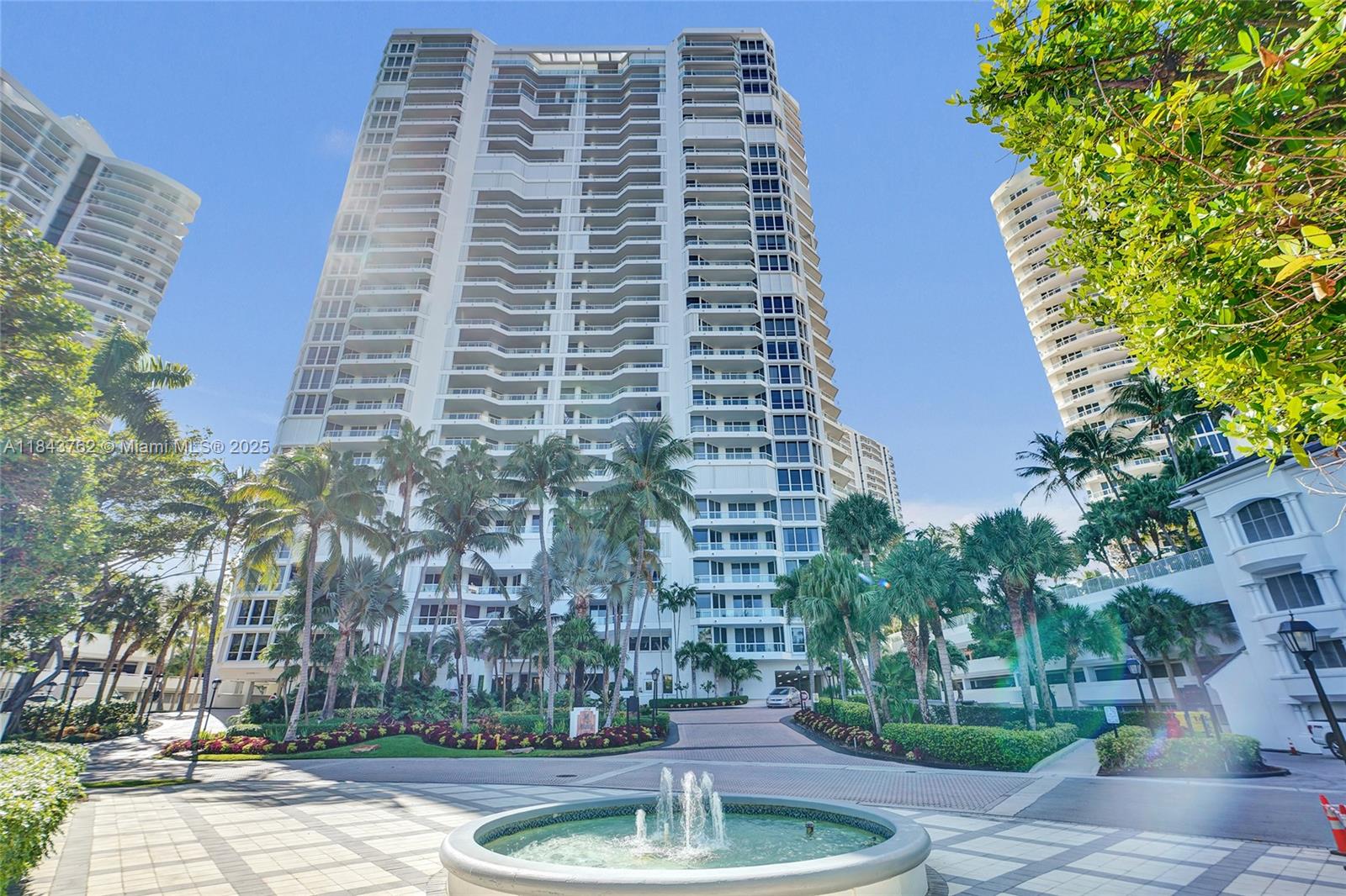 21150 Point Pl #406 Aventura, FL 33180