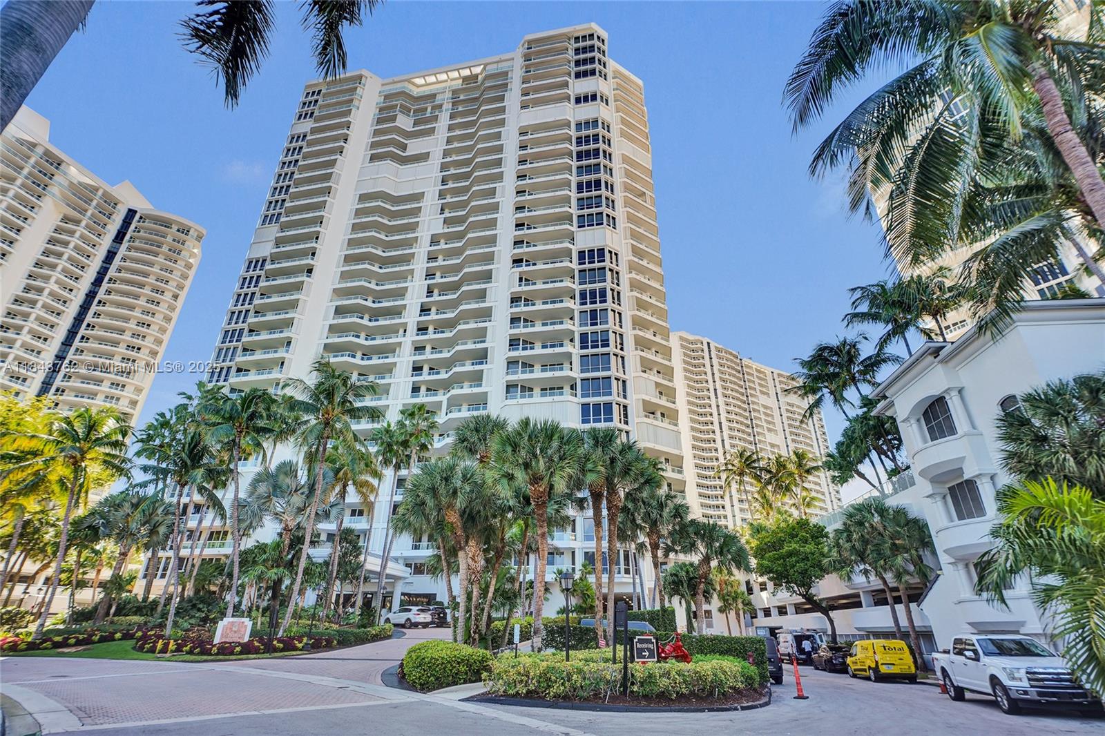 21150 Point Pl #406 Aventura, FL 33180